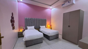 IS 18 Pink apartment with 2 beds
